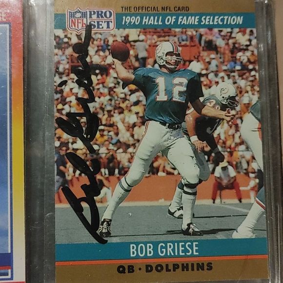 PENDING SALE! Here are a few of the autographs for an idea (8 card lot) - Picture 3 of 10